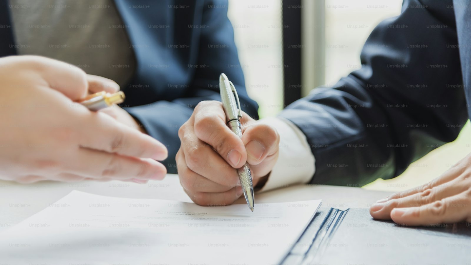 Writing a Will in Dubai: A 2026 Guide for Expats and Property Owners
